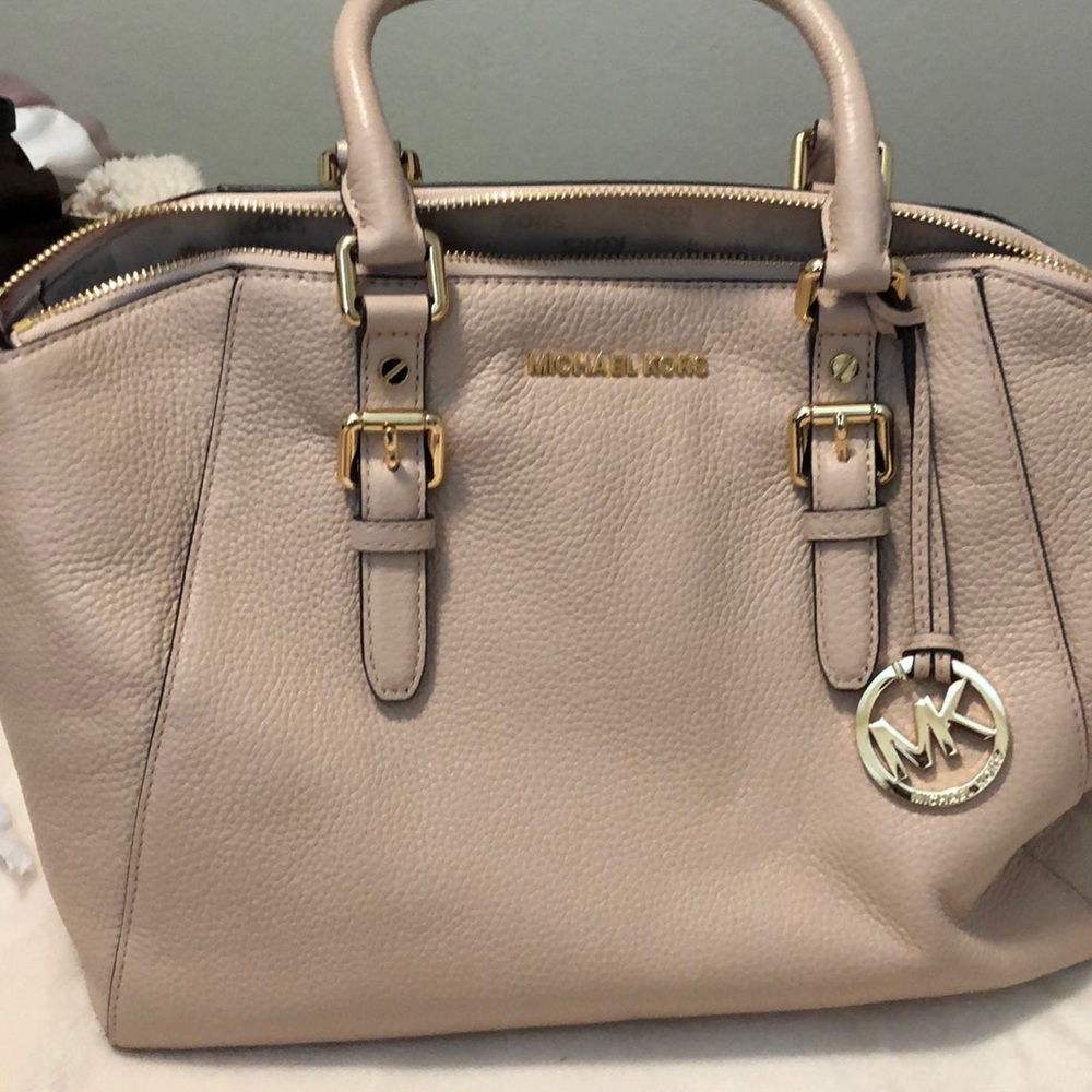 Michael kors purse and wallet